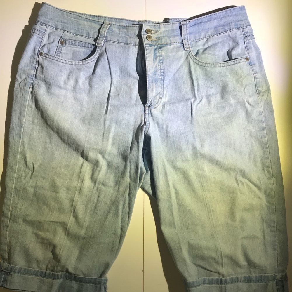 Bandolino Denim Shorts (GUC)